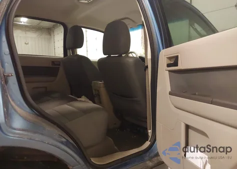 2009 Ford Escape Xlt z USA, uszkodzony, nr VIN 1FMCU93G29KA38129